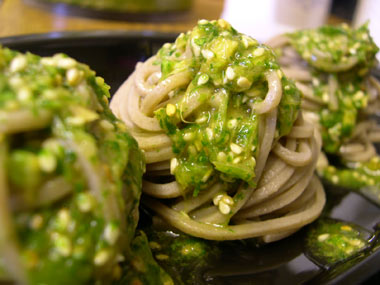 Soba noodles and coriander pesto
