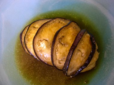 Sesame aubergine sushi